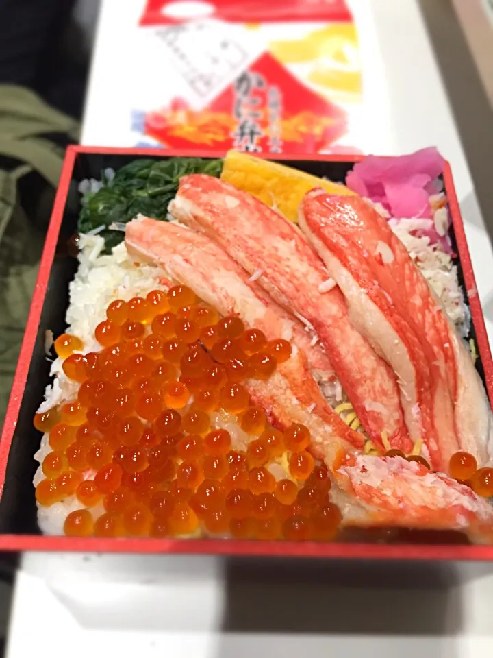 Snapdishの料理写真:カニイクラ弁当〜|Tomoko  Takahashiさん