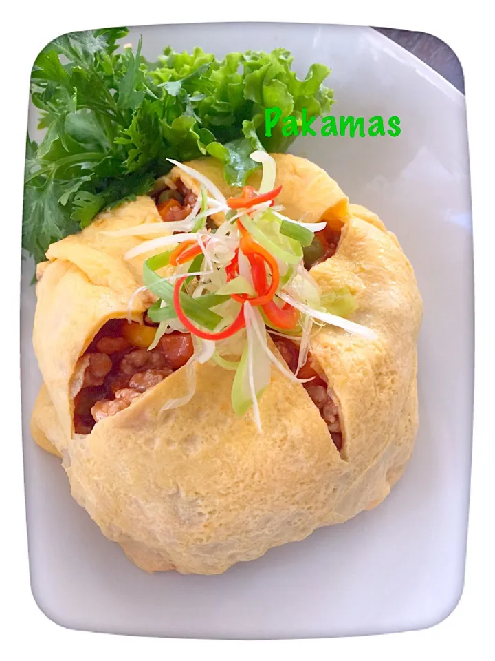 ไข่ยัดไส้ kai-yad-sai ( stuffed eggs omelette whit minced pork )|Pakamasさん