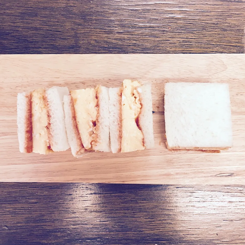 Snapdishの料理写真:母の味  ケチャップだけつけた卵サンド|Yukako Nishimuraさん