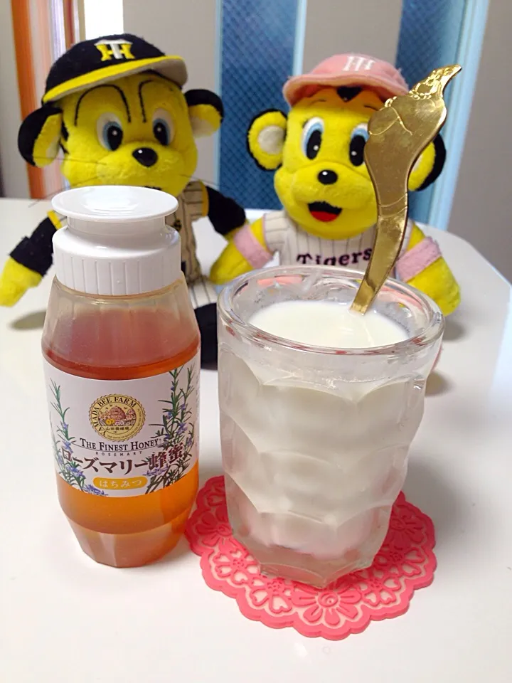 手作り♡自家製ヨーグルトからの〜自家製飲むヨーグルト♡なんちゃって〜やけど味はむっっちゃ美味しいからオススメ(*//艸//)♡|mari♡（もも(*´∀｀*)♪）さん