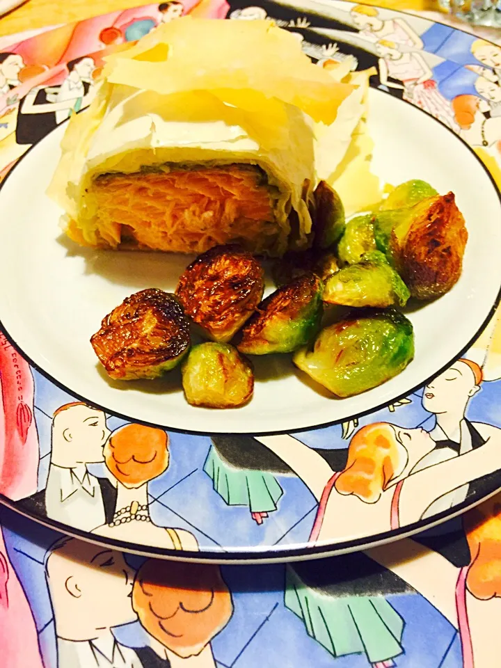 Filo Encrusted Salmon with Pesto and Parmesan Cheese with a side of Sautéed Brussels Sprouts|Cheryl Melnickさん