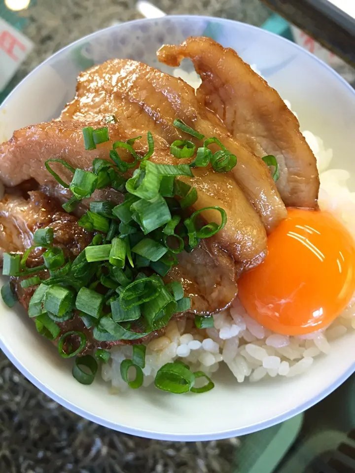 自家製チャーシュー丼|tomomiさん