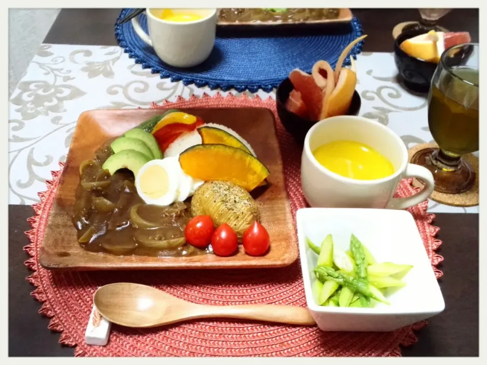 Snapdishの料理写真:焼き野菜カレー
アスパラのナムル
南瓜スープ
GF|misaさん