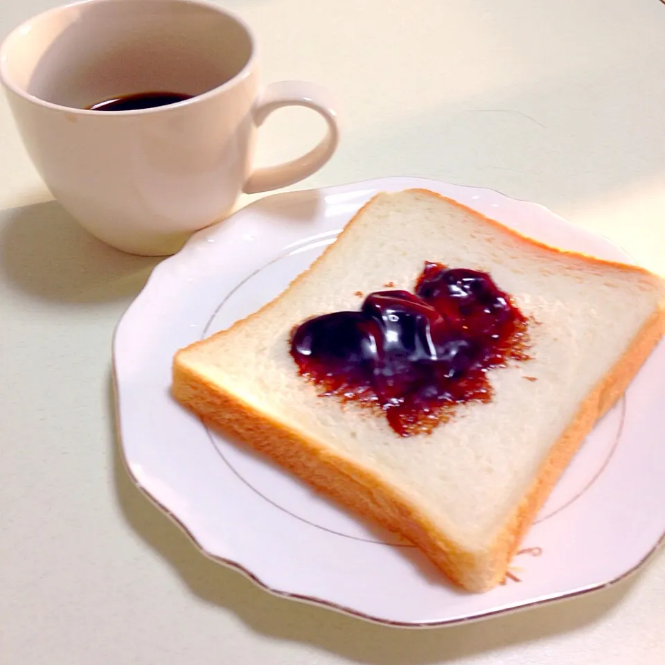 朝日を浴びたシンプルチョコレート食パン|Shirokoさん