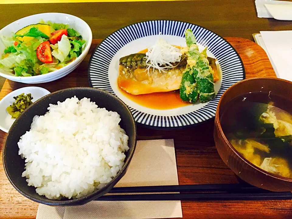 鯖の味噌煮🐟🐟🐟|mie 미에 मिएさん