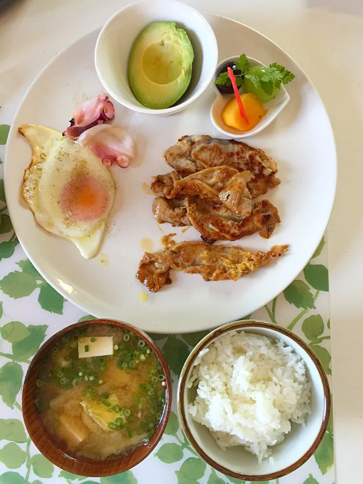 朝ご飯  生姜焼き|ぶちままさん