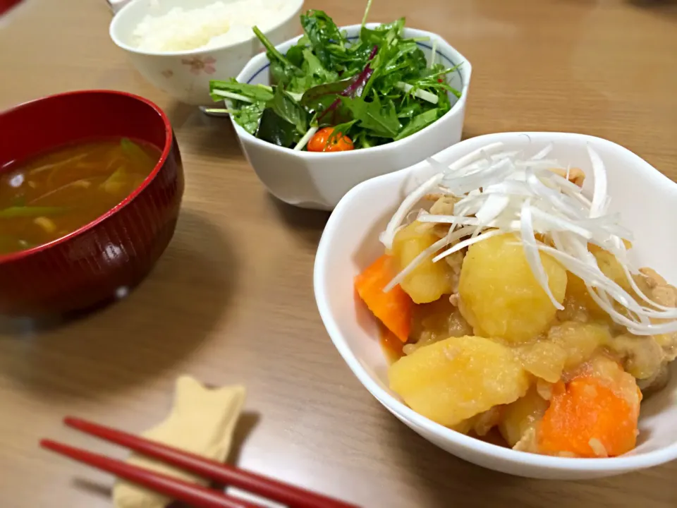 ホクホク肉じゃがと水菜のサラダ☆|つなさん