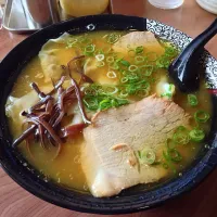 Snapdishの料理写真:博多 横綱ラーメン