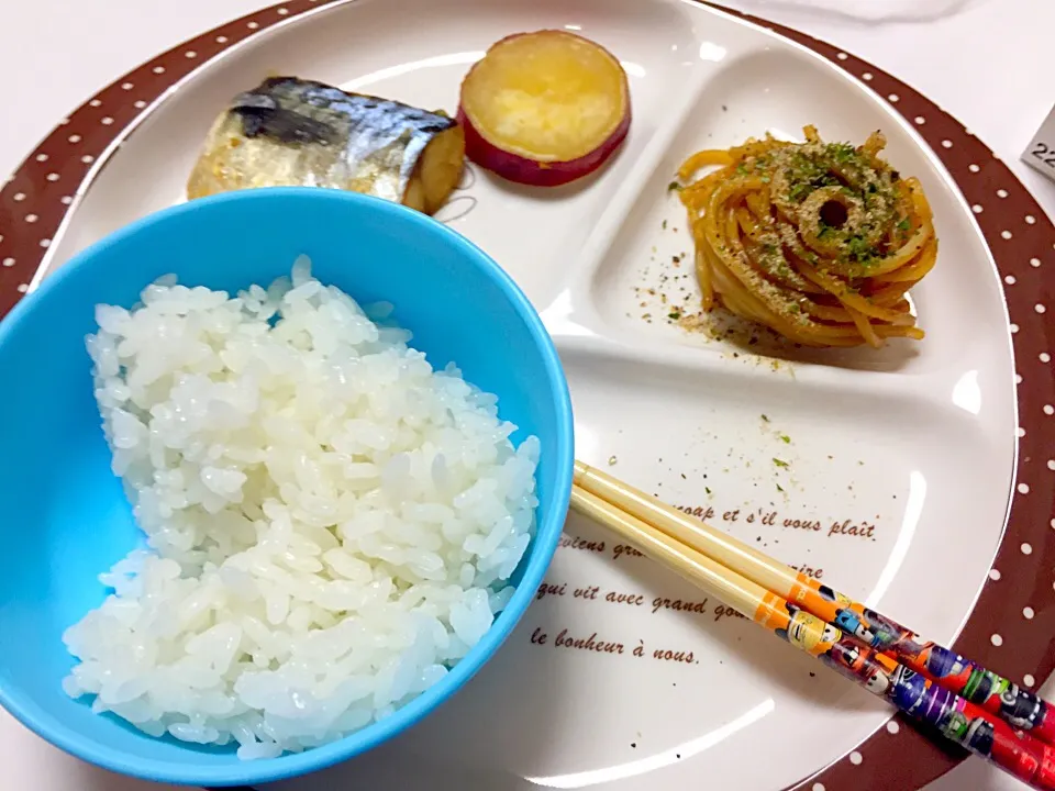 Snapdishの料理写真:息子ご飯❤︎ご飯自分でよそえました◎|ゅぃさん