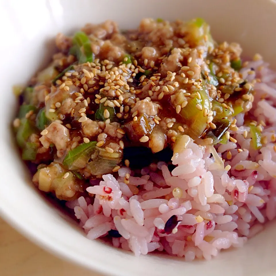 ニラのあれ！で香味そぼろ餡かけ丼|ユキさん