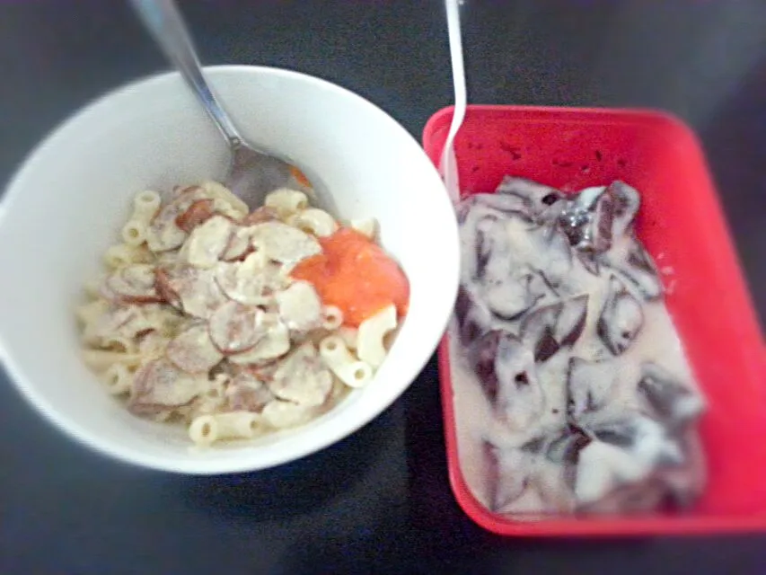 Snapdishの料理写真:Sausage Pasta Carbonara and Chocolate Puding|maharani dianさん