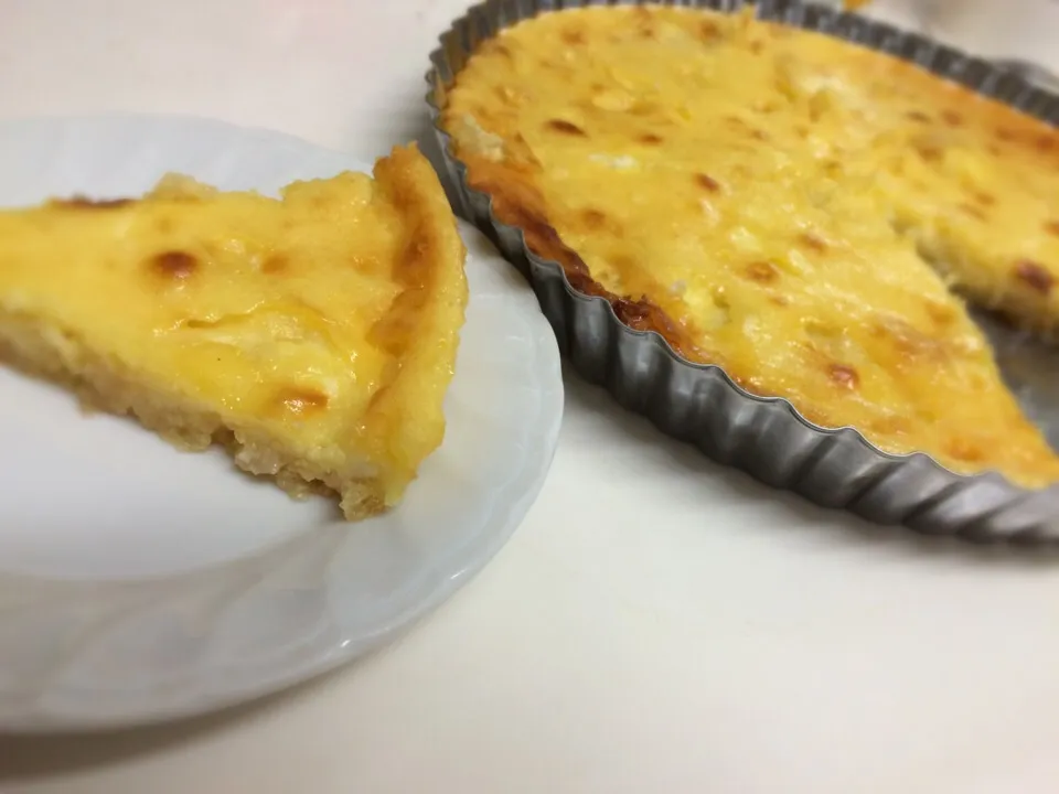 Snapdishの料理写真:ハッピーターン使ってチーズケーキ|Kaori  Namikiさん