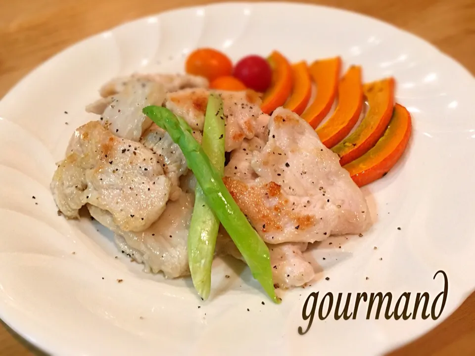 鶏むね肉で やみつきやわらか塩だれチキン|プーティさん