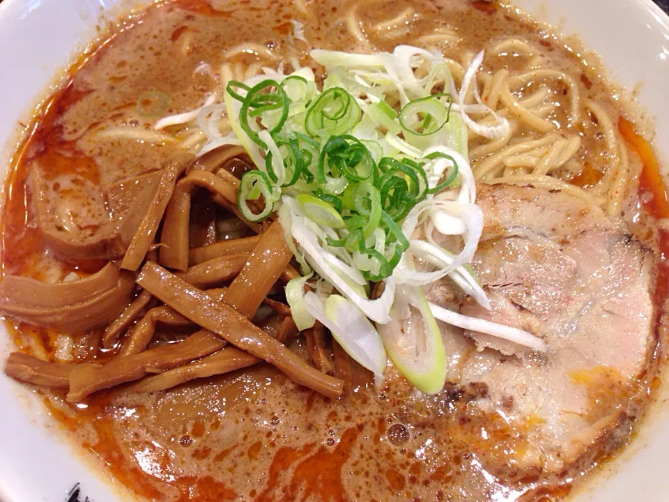 96 旨辛ラーメン 大辛 大盛 @麺屋 とがし龍冴|タカパパさん