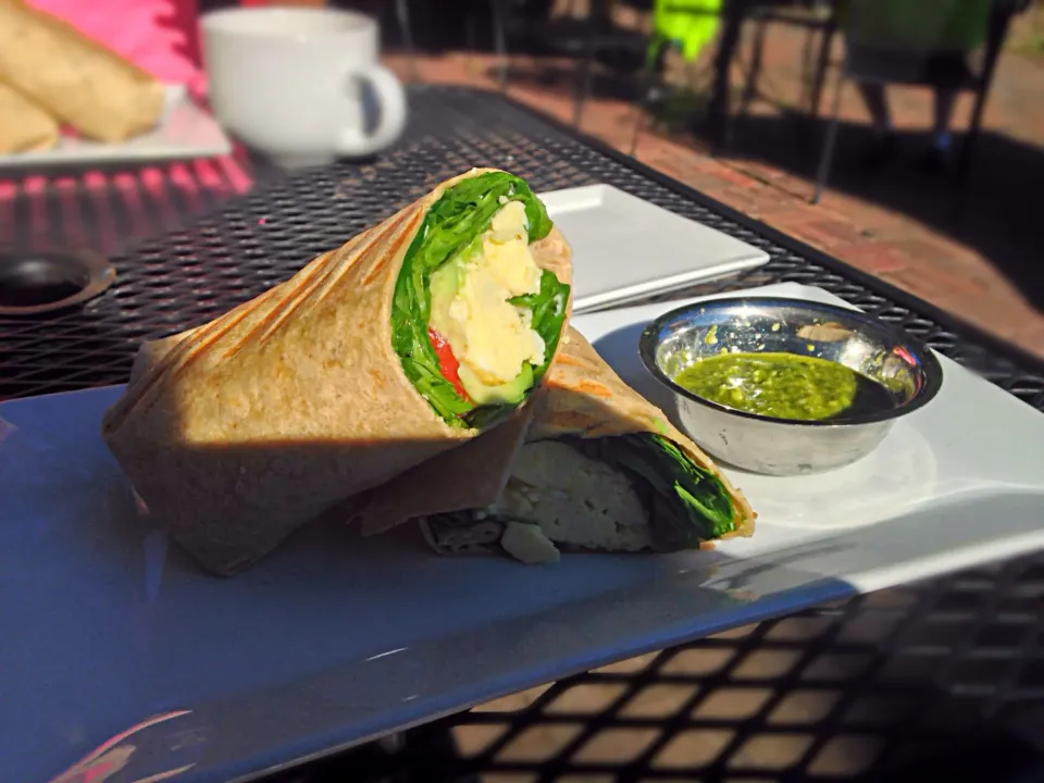 Greek Goddess breakfast wrap with my first pumpkin spice coffee of the season!|eliseさん