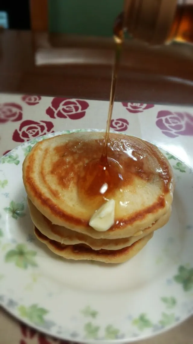 ミックス粉なしでも美味しいホットケーキ😋|Mihoさん