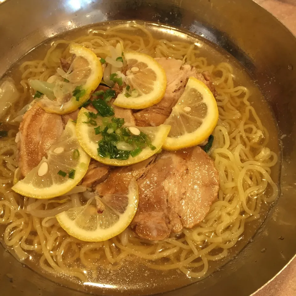 ガストランチ♡塩レモン冷麺？名前忘れちゃったけどそんなかんじの♪(´ε｀ )|☃YUKIさん