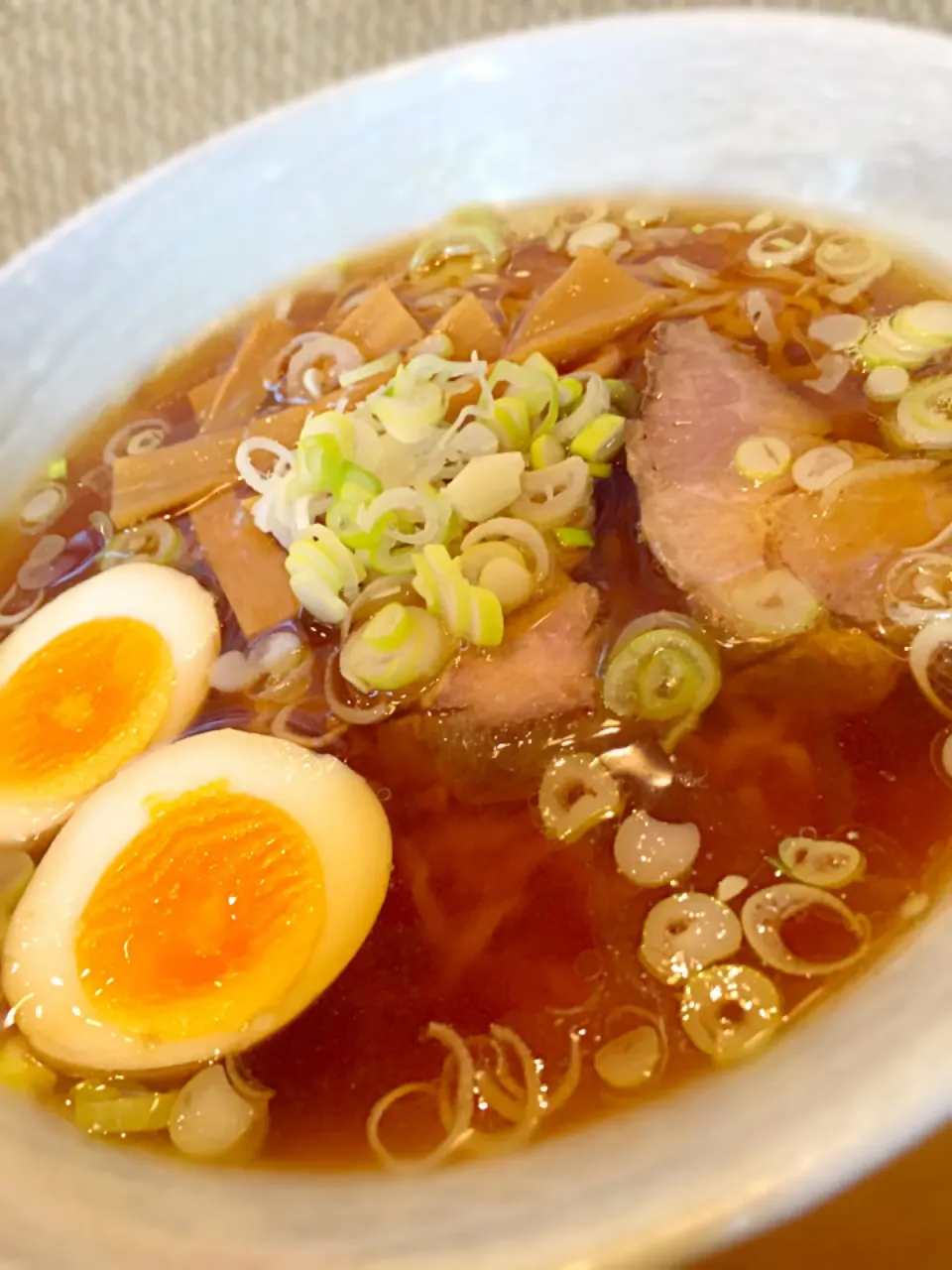 ぶらりと入った店の中華そば。期待以上に美味しかった！手打ち麺も良かったがスープがいい！|Tomyさん