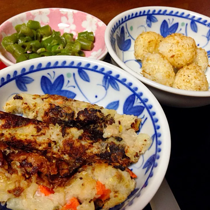 0914夕 根菜のお焼き、おにぎり、インゲン煮物|かえるさん