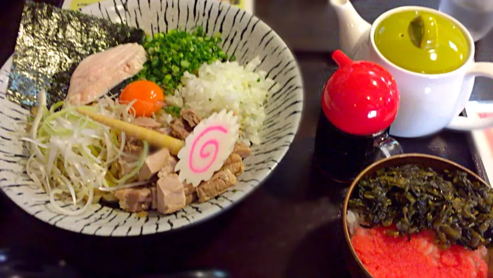 濃厚玉子と比内地鶏の油そば & 高菜明太ご飯|ウトスさん