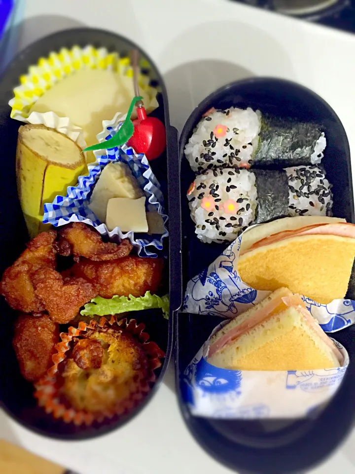 子供お弁当🍱  鶏のから揚げ   筍おかか煮  卵豆腐  バナナ🍌  ハムのパンケーキ   梅ごま塩俵結び🌸|ch＊K*∀o(^^*)♪さん