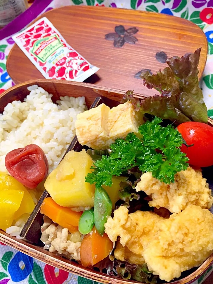 うずまきԅ( ˘ω˘ ԅ)さんの料理 お豆腐チキンナゲット
娘のOL弁当|まゆさんさん