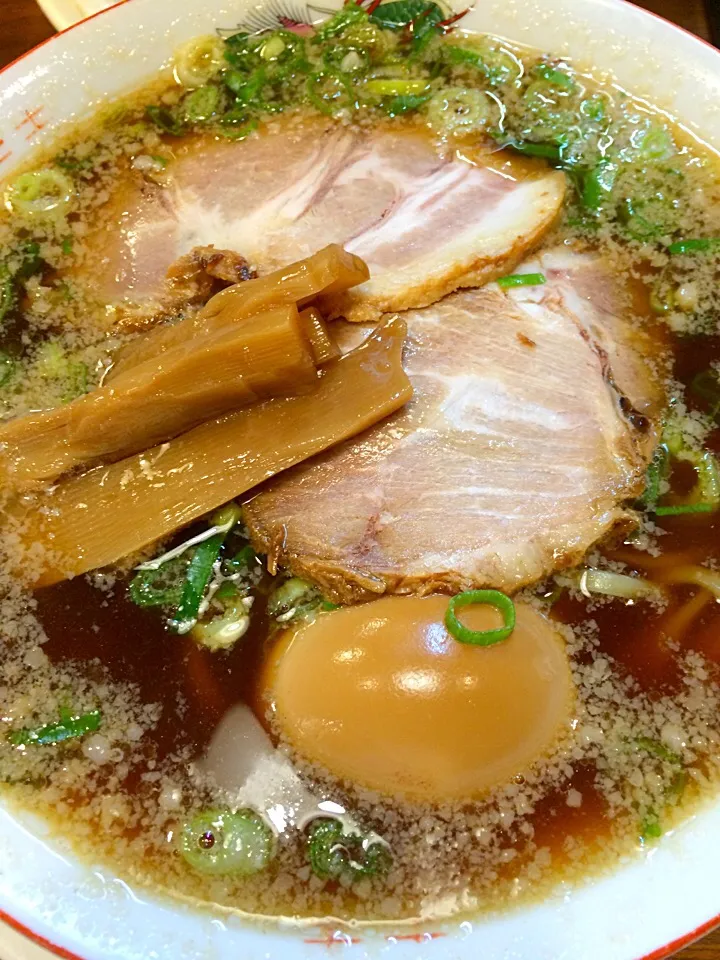 Snapdishの料理写真:心斎橋の尾道文化ラーメン十八番の熟成醤油ラーメン|Kouki Tanabeさん