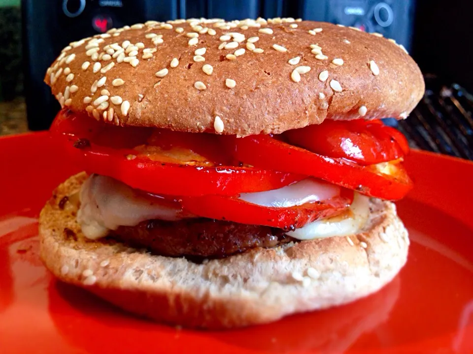 Snapdishの料理写真:red pepper burger|Ytkさん