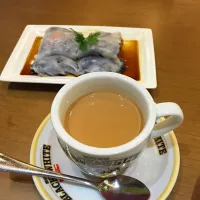 Snapdishの料理写真:一杯奶茶的晚餐☕️|西欧さん