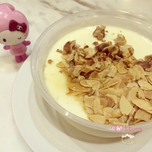 🏆Double Boiled Milk with Baked Walnut & Almond👍💦|🎀Kittyna🌸さん