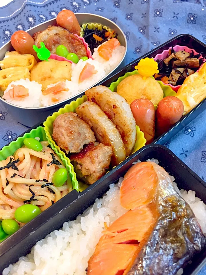 さけ弁当！ レンコンはさみ焼き  肉だんご ひじき ウィンナー 卵焼き タラコスパ     アメリカンドック|asamisaraさん