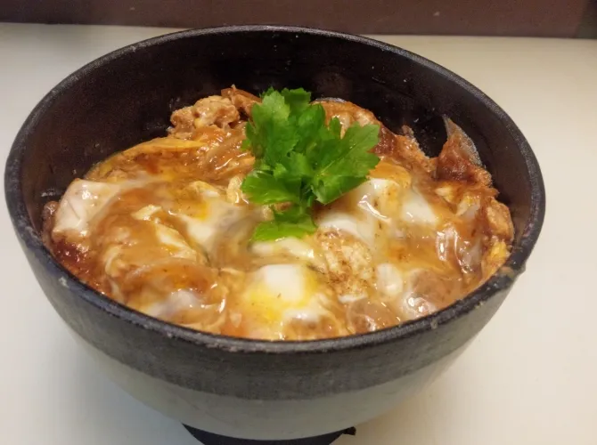 Snapdishの料理写真:ちょっとの工夫でこの旨さ！　絶品！とろとろ玉子丼 #シェフごはん|シェフごはんさん