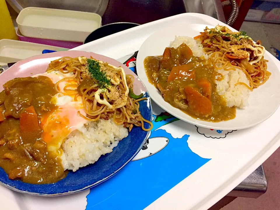 Snapdishの料理写真:目玉焼そばカレー(^_^;)|ひでお@東京町田さん