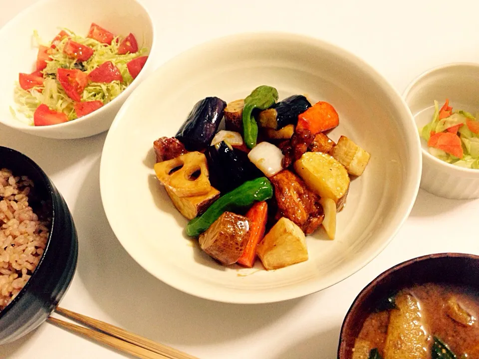 【ベジで再現】大戸屋の鶏と野菜の黒酢あん定食|でらこさん