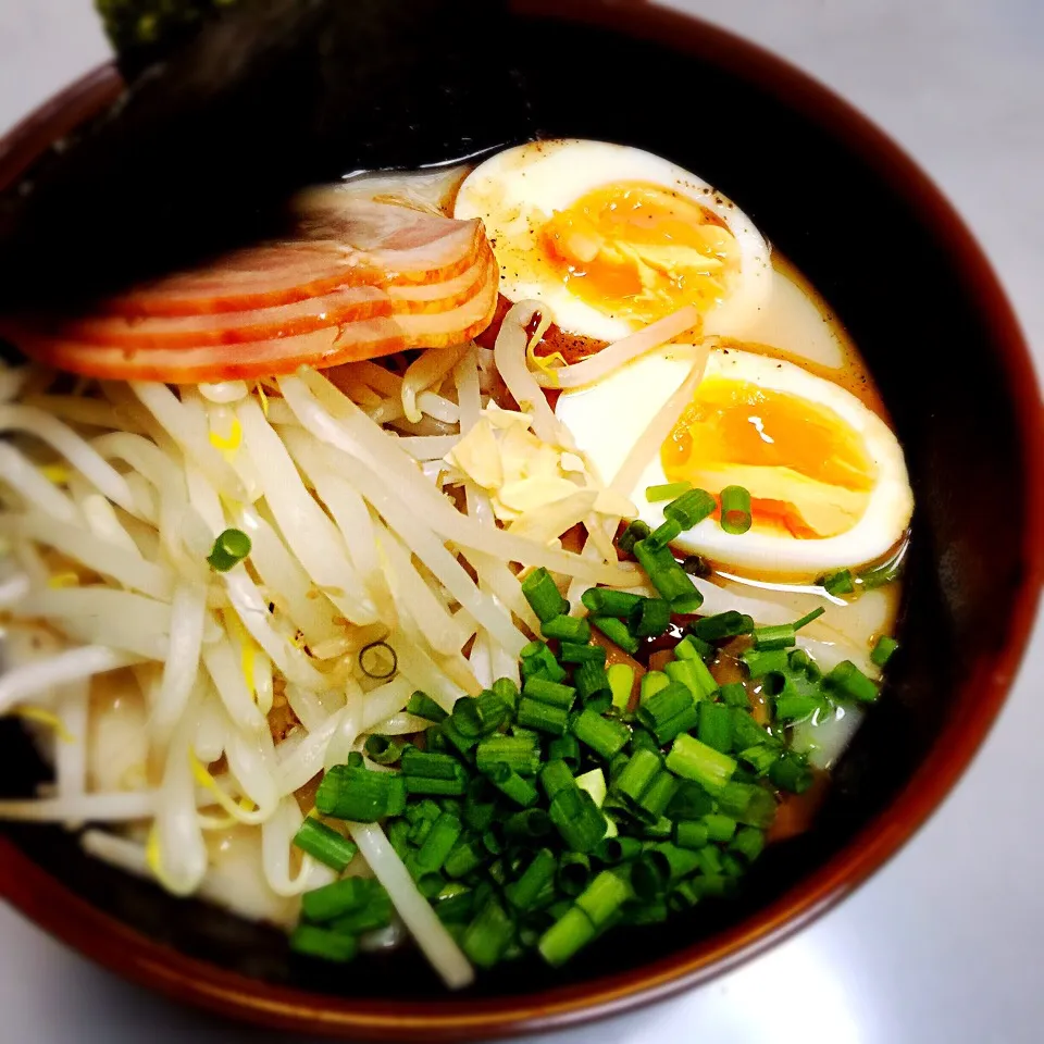 家でラーメン！ 硬めに仕上げた熊本ラーメンでした。|Keitaさん