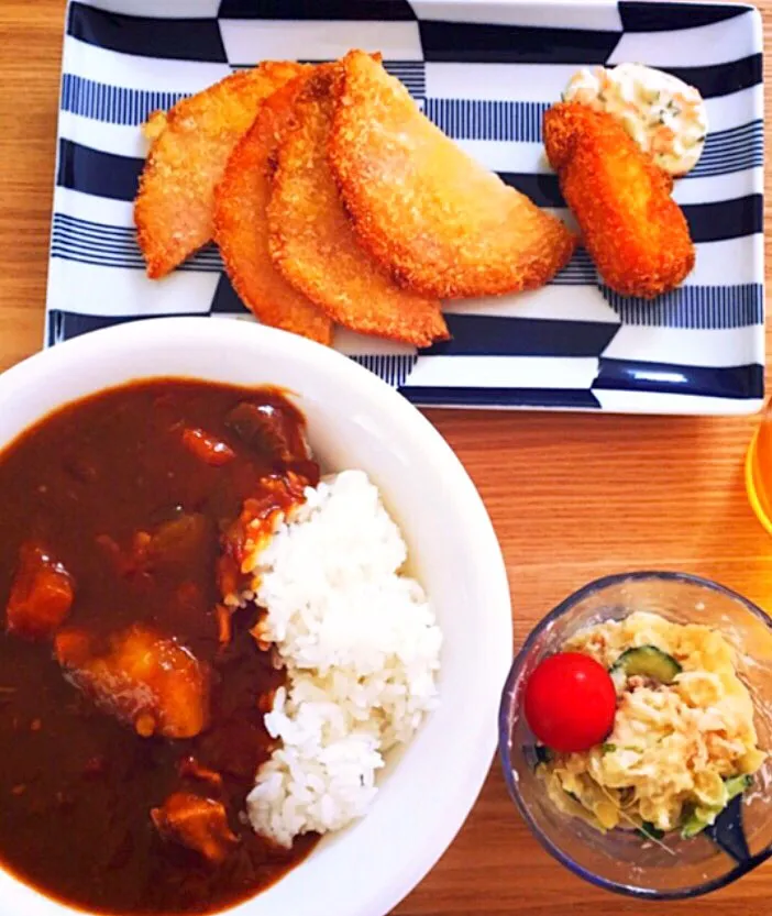 カレー&ハムカツ・一口サーモンフライ&和風ポテトサラダ|がんちの手料理＾＾さん