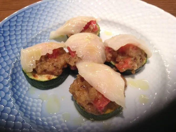 魚介のカルパッチョとズッキーニの甘酢漬け  アンチョビ風味 #シェフごはん|シェフごはんさん