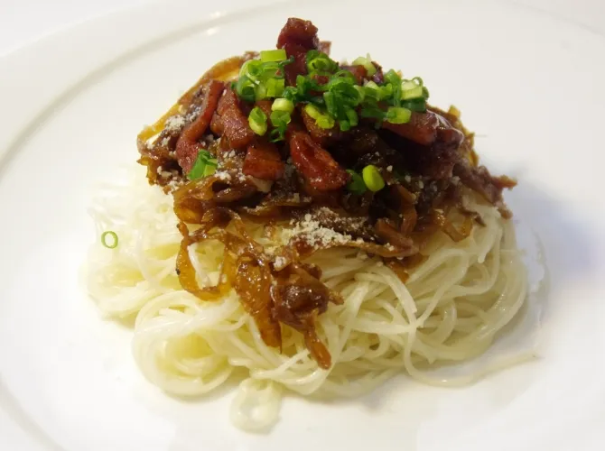 島原手延べ素麺・炒め琥珀玉葱＆椿油の香り #シェフごはん|シェフごはんさん