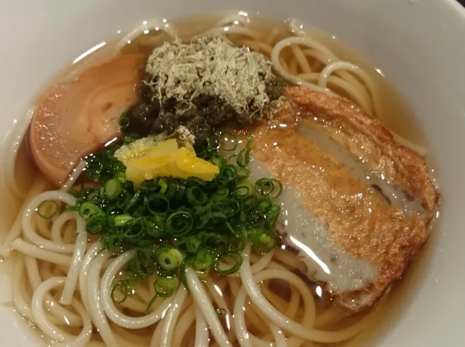 能登の魚醤と五島うどんのコラボ！いしるうどん #シェフごはん|シェフごはんさん