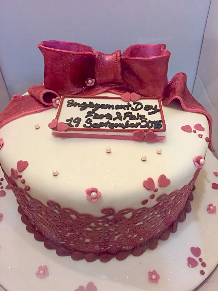 Engagement cake for the "so to be couple" !!|김지희さん