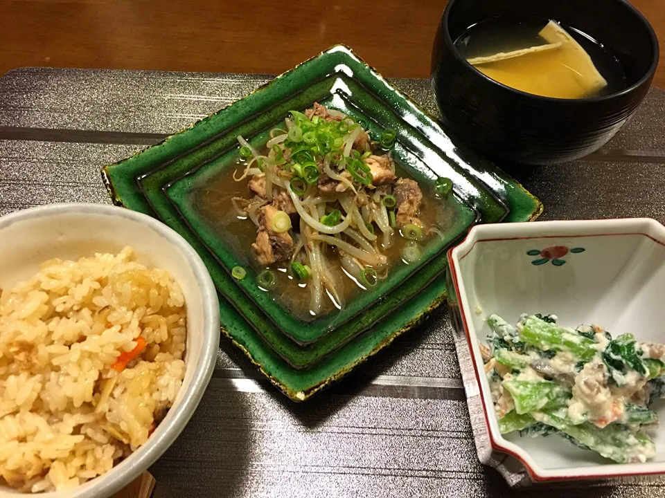 鯖の水煮缶とモヤシの甘辛炒め|愛ペガさん