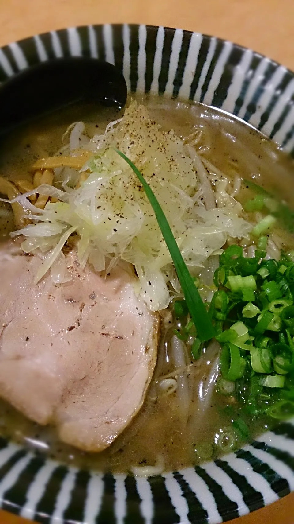 直伝屋さん  塩ラーメン♡|えびぱんさん