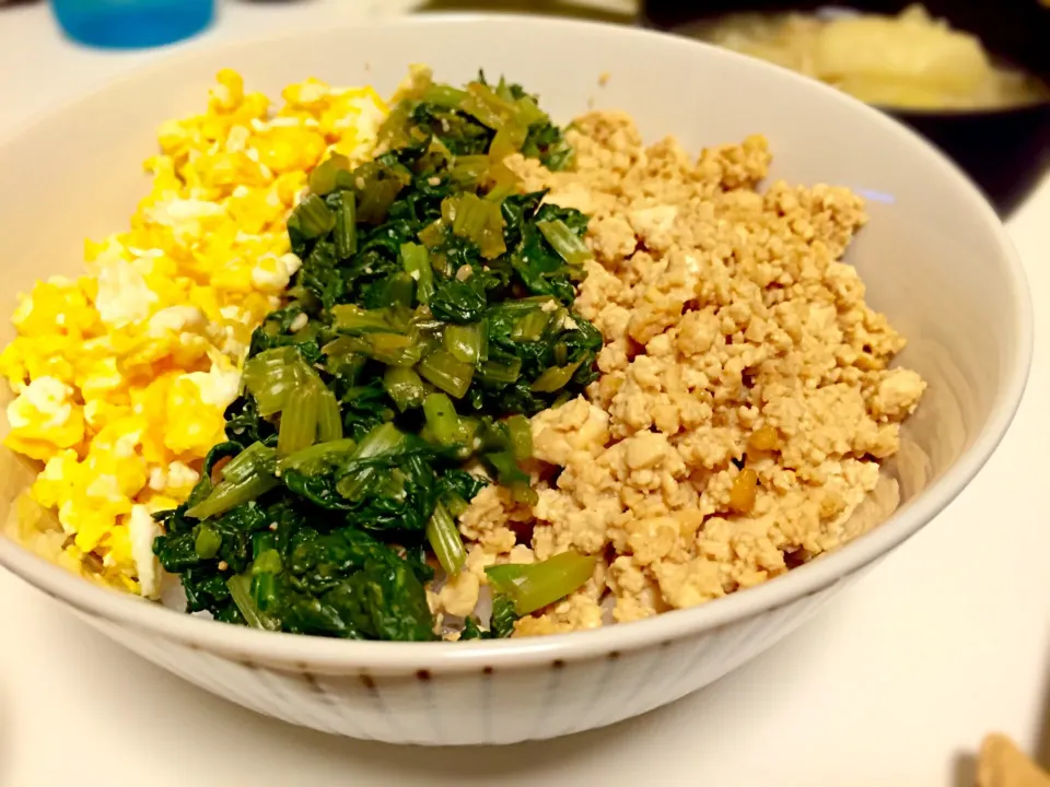 豆腐の三色丼*|かばちゃーんさん