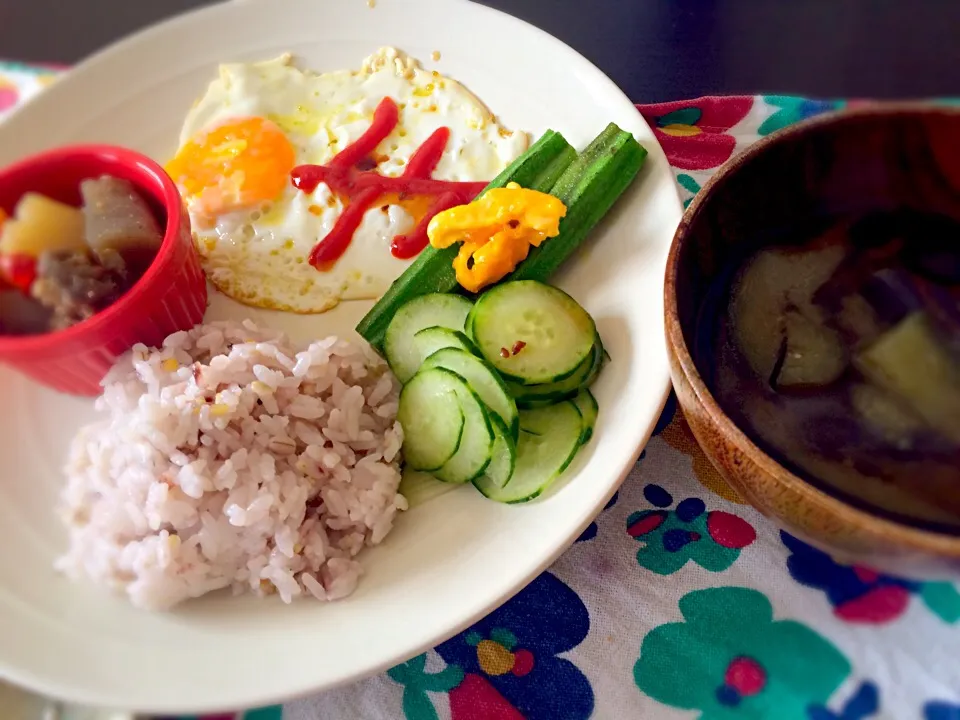 1日断食後のご飯(⑅˃◡˂⑅)
食べすぎかなぁ〜|ぷぷさん