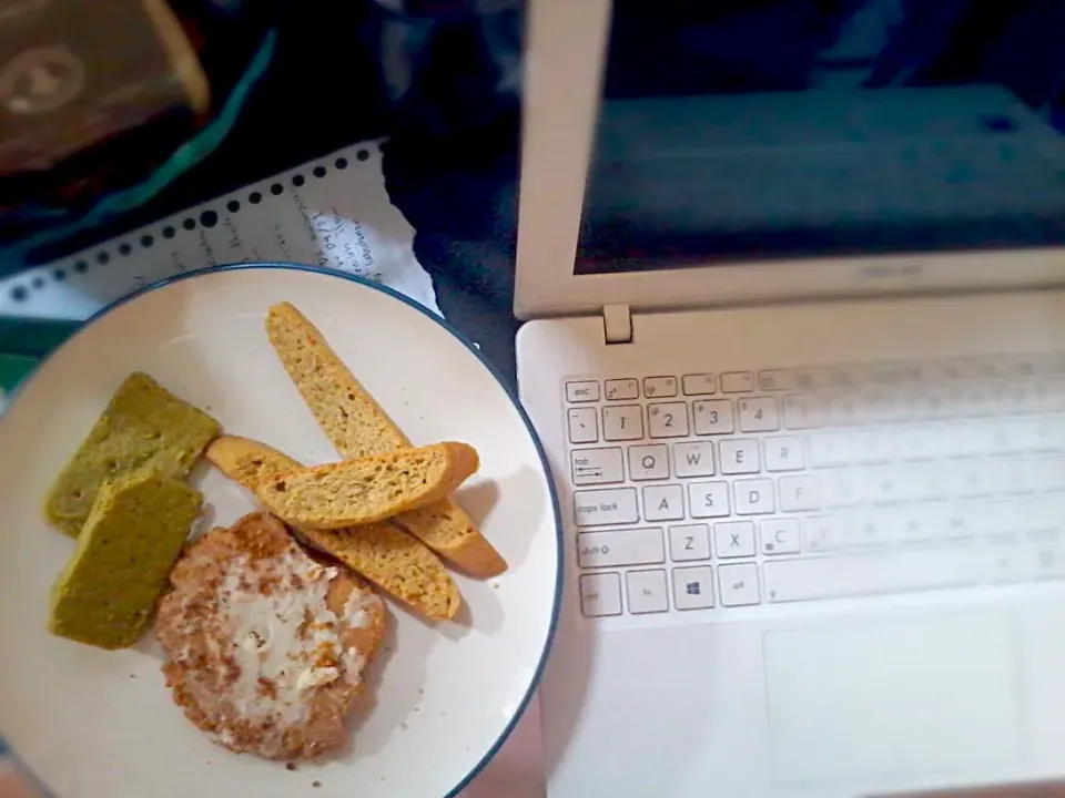 homemade cookies: speculos biscotti, green tea shortbread, peanut butter cookies.|Anisa Suci Bulan Sariさん