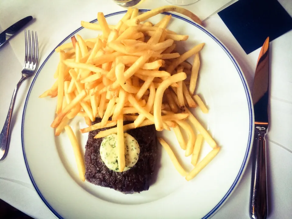 Flat Iron Steak and Fries from Bouchon|sooprcoolchicaさん