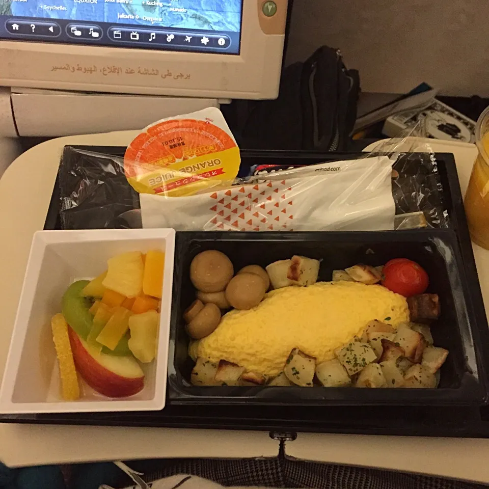 flight meal of EY871 NRT-AUH|maixx ใหม่さん