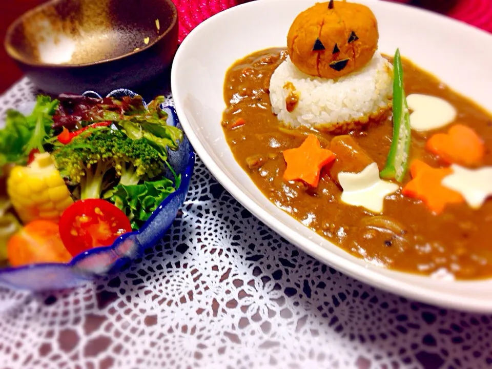 Snapdishの料理写真:早すぎるハロウィンカレー（≧∇≦）|Chie Satouさん