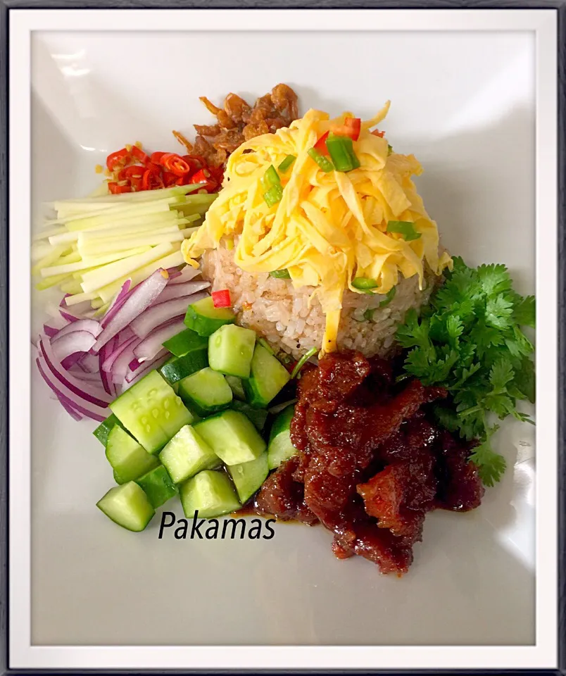 ข้าวคลุกกะปิ-หมูหวาน(Fried rice with shrimp paste and sweet pork)|Pakamasさん