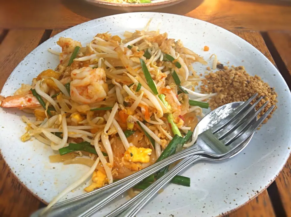 Snapdishの料理写真:Pad Thai . パッタイ @ Phuket|pinkcamomillaさん